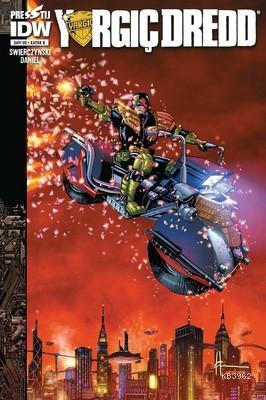 Yargıç Dredd Sayı 8 Kapak B - Çizgi Roman Dergisi